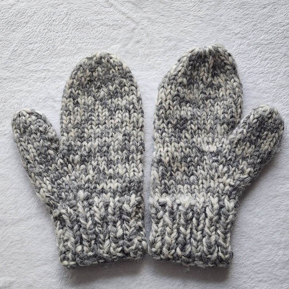 Handmade Wool Mittens Mens Womens Medium Large Grey White Chunky Knit Gloves - Picture 1 of 10